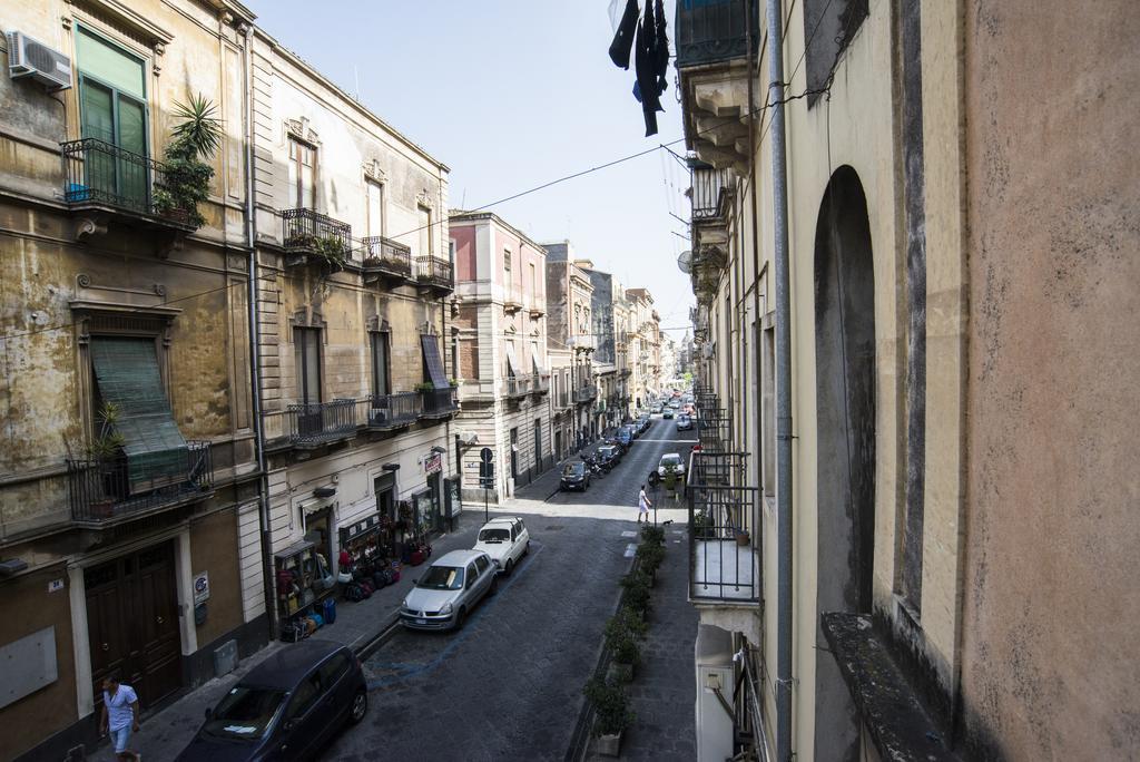 Papali Panzió Catania-Fontanarossai nemzetközi repülőtér Kültér fotó