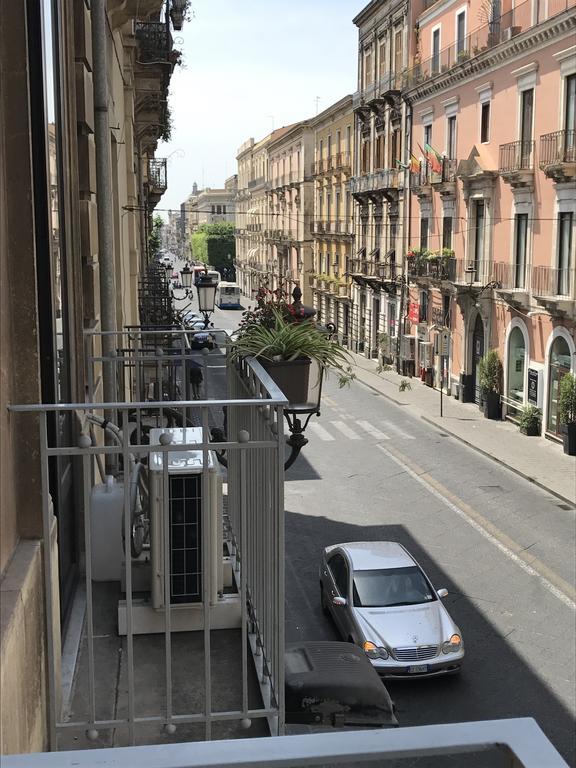 Papali Panzió Catania-Fontanarossai nemzetközi repülőtér Kültér fotó